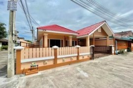 2 Bedroom House for sale in Chonburi