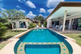 4 Bedroom Villa for rent in Choeng Thale, Phuket