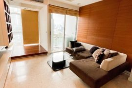 1 Bedroom Condo for rent in Nusasiri Grand, Phra Khanong, Bangkok near BTS Ekkamai