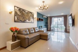 2 Bedroom Condo for rent in Chaiyapruk Place, Phra Khanong, Bangkok near BTS Ekkamai