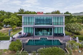 4 Bedroom Villa for sale in Nong Kae, Prachuap Khiri Khan