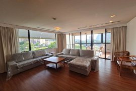 4 Bedroom Condo for rent in Tipamas Suites, Thung Maha Mek, Bangkok near MRT Lumpini