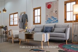 2 Bedroom Apartment for sale in Pa Khlok, Phuket