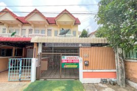 2 Bedroom Townhouse for sale in Nong Khang Phlu, Bangkok near MRT Phutthamonthon Sai 3