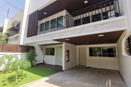 3 Bedroom House for rent in Khlong Tan Nuea, Bangkok near MRT Sukhumvit