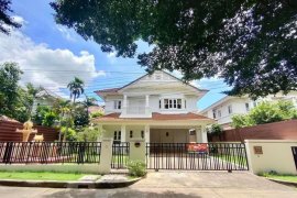 4 Bedroom House for sale in Setthasiri Wongwaen-Ramintra, Bang Chan, Bangkok