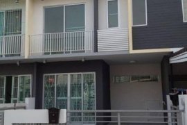 3 Bedroom Townhouse for rent in The Connect Bearing Station, Samrong Nuea, Samut Prakan near MRT Si Bearing
