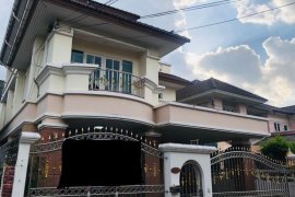 6 Bedroom House for rent in Bang Chak, Bangkok near BTS Punnawithi