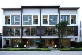 3 Bedroom Townhouse for rent in LUMPINI TOWN RESIDENCE LADPRAO STATION, Chom Phon, Bangkok near MRT Lat Phrao