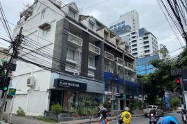Commercial for rent in Khlong Tan Nuea, Bangkok near MRT Sukhumvit