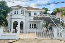 5 Bedroom House for rent in Bangkok