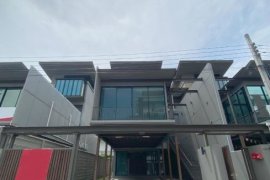 8 Bedroom Office for rent in The Pentas Ratchada-Rama 9, Bangkok near BTS Wongwian Yai