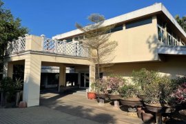 4 Bedroom Commercial for rent in Bangkok