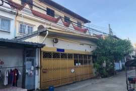3 Bedroom Warehouse / Factory for rent in Chong Nonsi, Bangkok