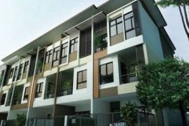 3 Bedroom Townhouse for Sale or Rent in Sixnature Kanlapaphruek, Lak Song, Bangkok