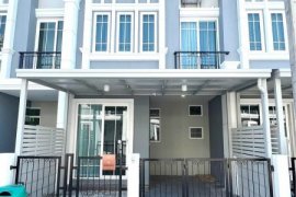3 Bedroom Townhouse for rent in Golden Town Sukhumvit-Bearing BTS Station, Samrong, Samut Prakan