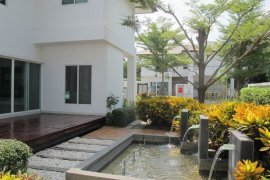 3 Bedroom House for rent in Saphan Sung, Bangkok
