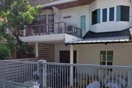 2 Bedroom Townhouse for rent in Huai Khwang, Bangkok near MRT Huai Khwang