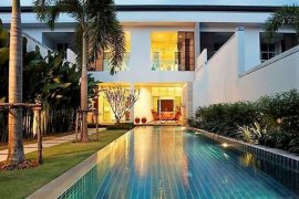 3 Bedroom Condo for sale in Rawai, Phuket