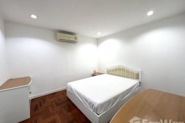 2 Bedroom Condo for rent in Acadamia Grand Tower, Khlong Tan Nuea, Bangkok