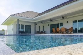 3 Bedroom House for sale in Hua Hin, Prachuap Khiri Khan