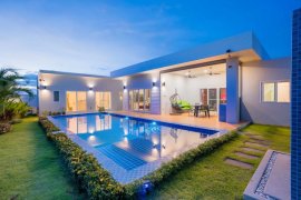 4 Bedroom Villa for sale in Thap Tai, Prachuap Khiri Khan