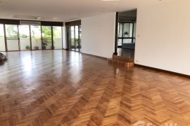 3 Bedroom Apartment for rent in Charan Mansion, Khlong Toei Nuea, Bangkok