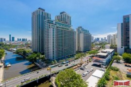 2 Bedroom Apartment for sale in Khlong Tan Nuea, Bangkok near MRT Sukhumvit