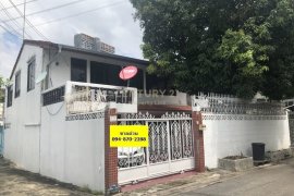 3 Bedroom House for sale in Chom Phon, Bangkok near MRT Lat Phrao
