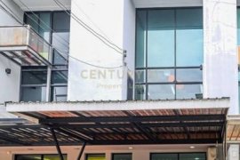 4 Bedroom Townhouse for rent in Khlong Tan Nuea, Bangkok
