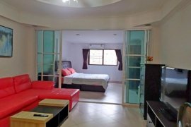 Condo for sale in Holiday Condo View, Pratumnak Hill, Chonburi