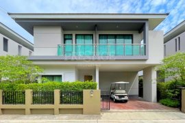 3 Bedroom House for sale in Chonburi
