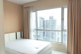 2 Bedroom Condo for rent in Hive Taksin, Khlong Ton Sai, Bangkok near BTS Wongwian Yai