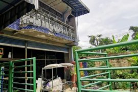5 Bedroom House for sale in Wat Arun, Bangkok