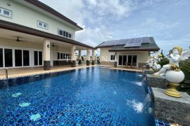 5 Bedroom House for sale in Pattaya, Chonburi