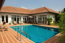 3 Bedroom House for sale in Nong Pla Lai, Chonburi