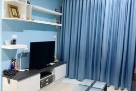 2 Bedroom Condo for sale in Life Ratchadapisek, Huai Khwang, Bangkok near MRT Huai Khwang