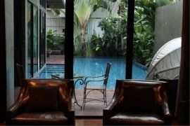 4 Bedroom House for sale in Khlong Tan Nuea, Bangkok near BTS Phrom Phong 4 Bedroom House for sale in Khlong Tan Nuea, Bangkok near BTS Phrom Phong