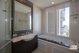 2 Bedroom Condo for sale in Bang Lamphu Lang, Bangkok 2 Bedroom Condo for sale in Bang Lamphu Lang, Bangkok