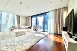 2 Bedroom Condo for Sale or Rent in Khlong Tan, Bangkok near BTS Phrom Phong 2 Bedroom Condo for Sale or Rent in Khlong Tan, Bangkok near BTS Phrom Phong