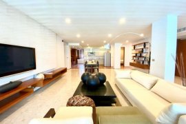 2 Bedroom Condo for sale in Ficus Lane, Phra Khanong, Bangkok near BTS Phra Khanong 2 Bedroom Condo for sale in Ficus Lane, Phra Khanong, Bangkok near BTS Phra Khanong