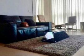 3 Bedroom Condo for Sale or Rent in Khlong Ton Sai, Bangkok near BTS Charoen Nakhon 3 Bedroom Condo for Sale or Rent in Khlong Ton Sai, Bangkok near BTS Charoen Nakhon