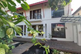 1 Bedroom House for rent in Bang Kapi, Bangkok near MRT Pradit Manutham 1 Bedroom House for rent in Bang Kapi, Bangkok near MRT Pradit Manutham