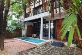 4 Bedroom House for sale in Thung Maha Mek, Bangkok near BTS Sala Daeng 4 Bedroom House for sale in Thung Maha Mek, Bangkok near BTS Sala Daeng