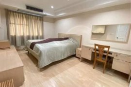3 Bedroom Condo for Sale or Rent in Royal Castle Sukhumvit 39, Khlong Toei Nuea, Bangkok near BTS Phrom Phong 3 Bedroom Condo for Sale or Rent in Royal Castle Sukhumvit 39, Khlong Toei Nuea, Bangkok near BTS Phrom Phong