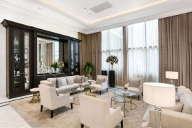 Condo for Sale or Rent in Life One Wireless, Lumpini, Bangkok near BTS Ploen Chit Condo for Sale or Rent in Life One Wireless, Lumpini, Bangkok near BTS Ploen Chit
