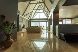 3 Bedroom Condo for rent in Baan Saraan, Khlong Tan Nuea, Bangkok near MRT Phetchaburi