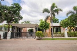 3 Bedroom House for sale in Hua Hin, Prachuap Khiri Khan 3 Bedroom House for sale in Hua Hin, Prachuap Khiri Khan