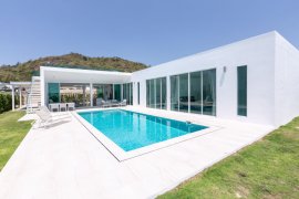 4 Bedroom House for sale in Nong Kae, Prachuap Khiri Khan