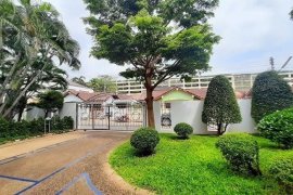 5 Bedroom House for sale in Hua Hin, Prachuap Khiri Khan 5 Bedroom House for sale in Hua Hin, Prachuap Khiri Khan